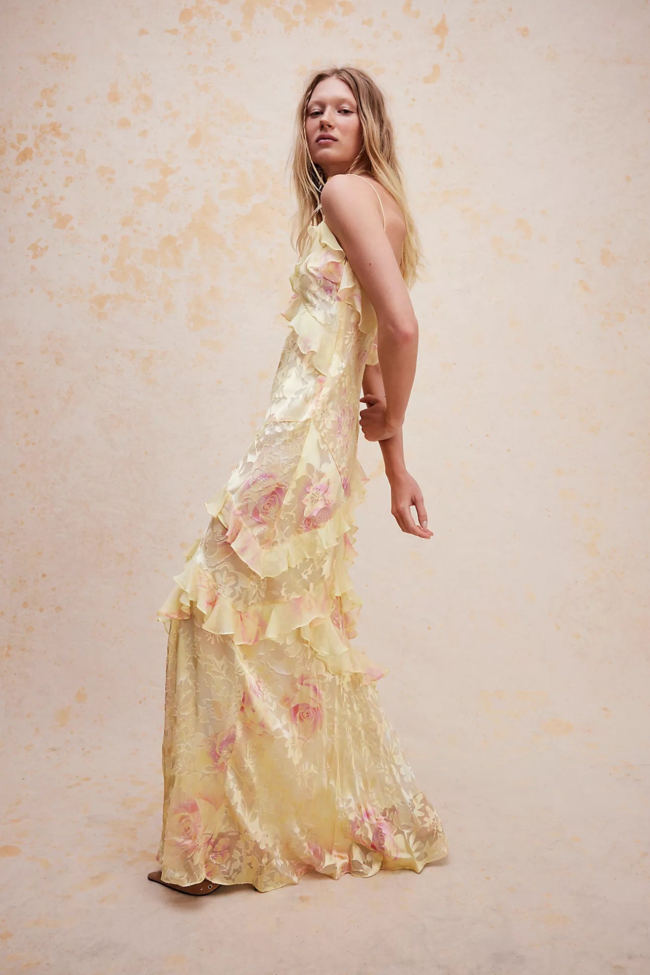 Valenzora | Sleeveless long dress
