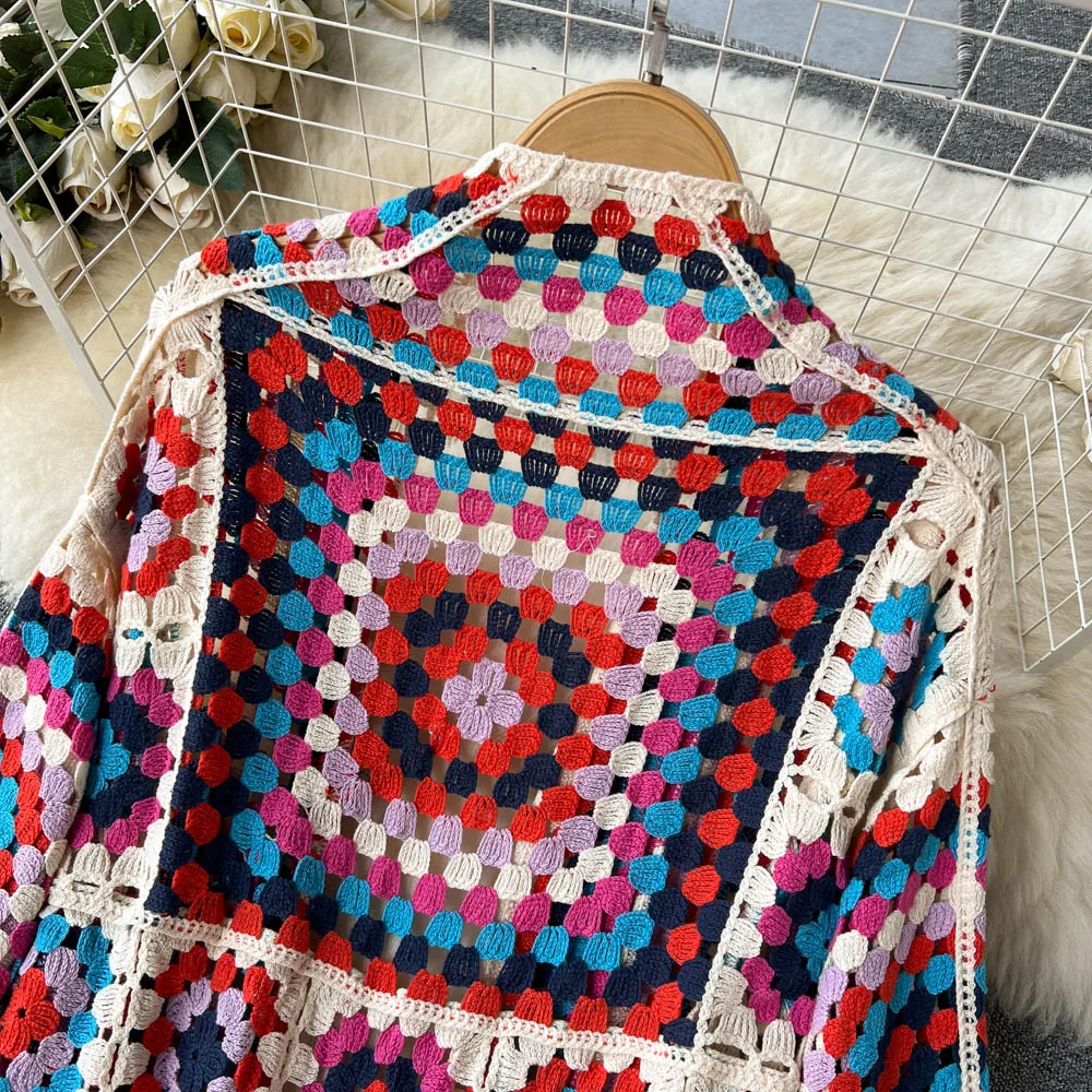 Valenzora | Gehäkelte lange Granny Square Strickjacke
