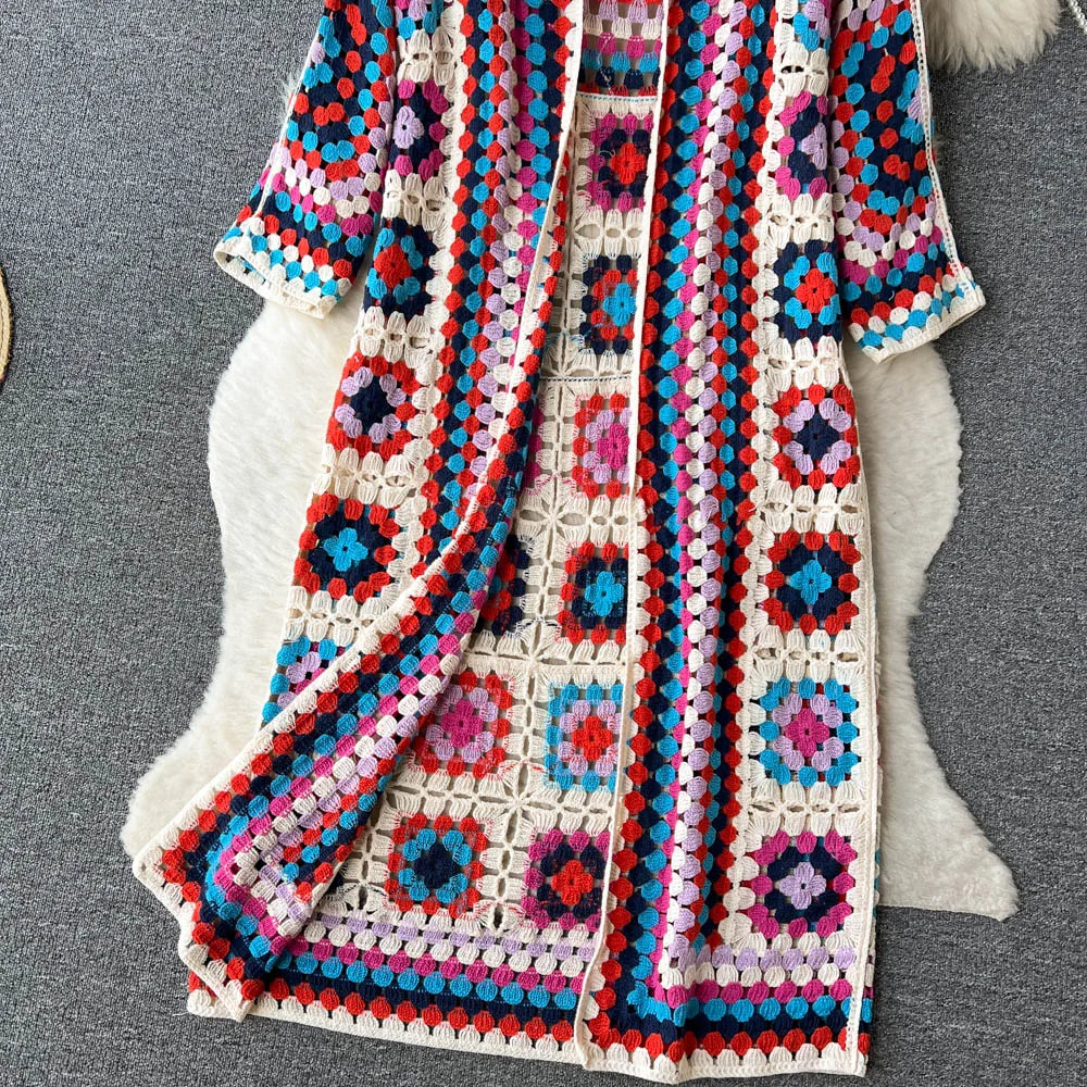 Valenzora | Gehäkelte lange Granny Square Strickjacke