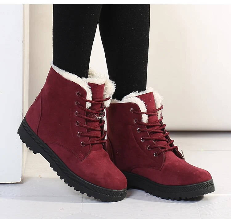 Valenzora | Non-slip snow boots with laces