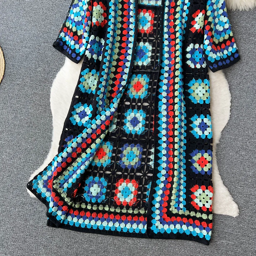 Valenzora | Gehäkelte lange Granny Square Strickjacke