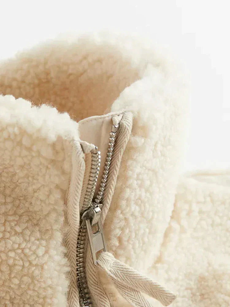 Valenzora – Warme Teddy-Jacke