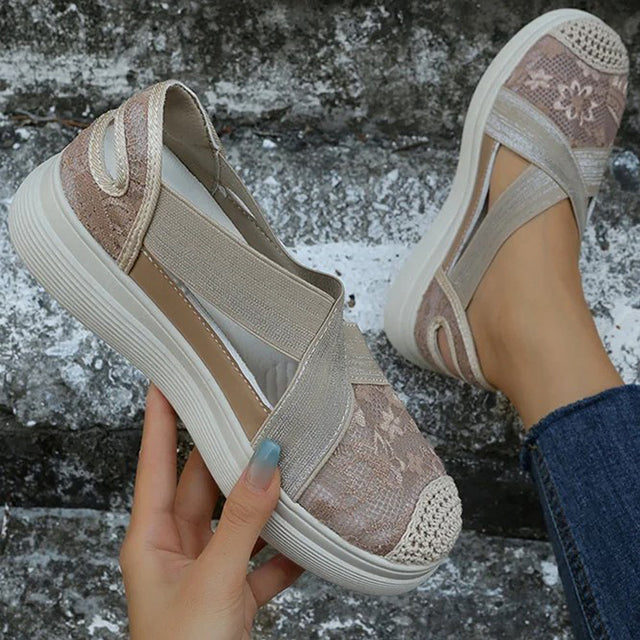 Valenzora | Casual sandals made of breathable mesh