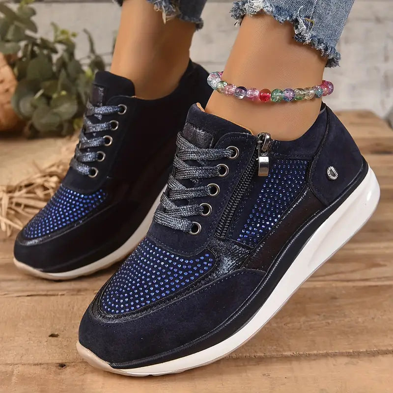 Valenzora - Glänzende Keil-Sneakers mit Strasssteinen