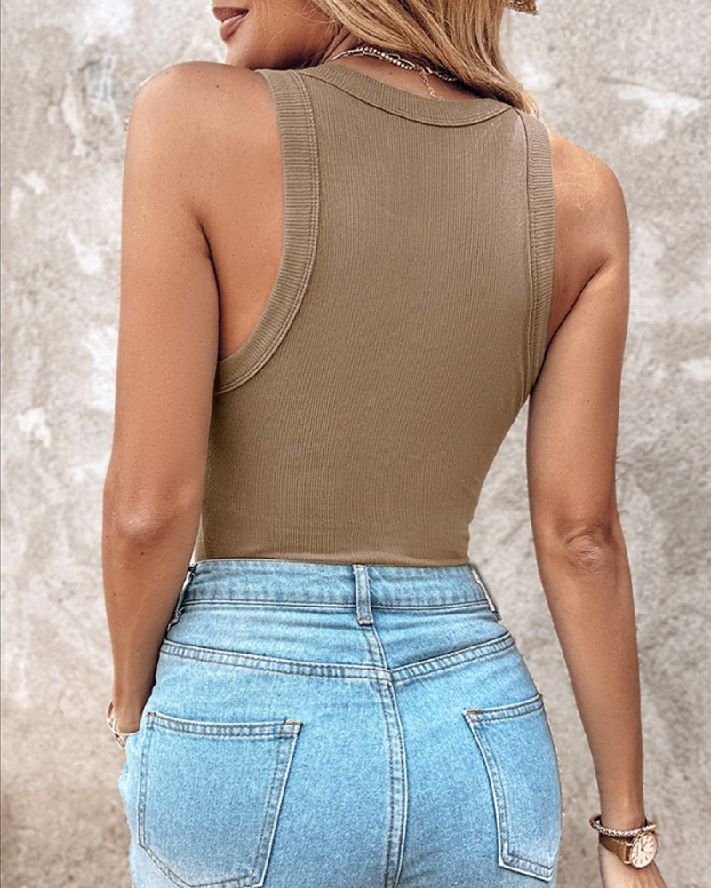 Valenzora | Tank top with built-in bra, ribbed crew neck