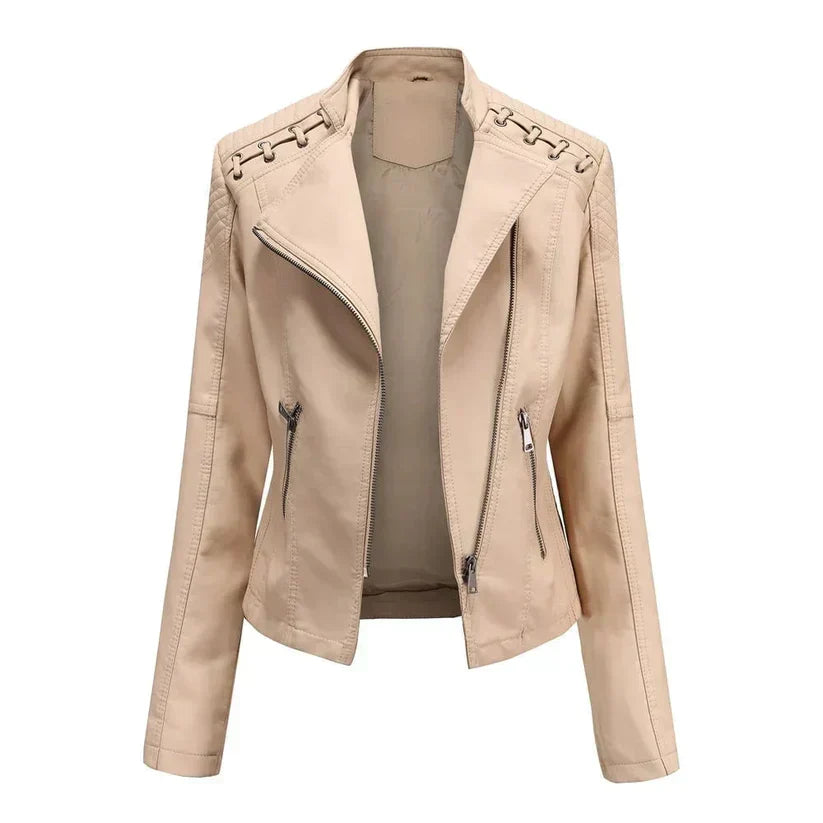 A relaxed and timeless winter coat