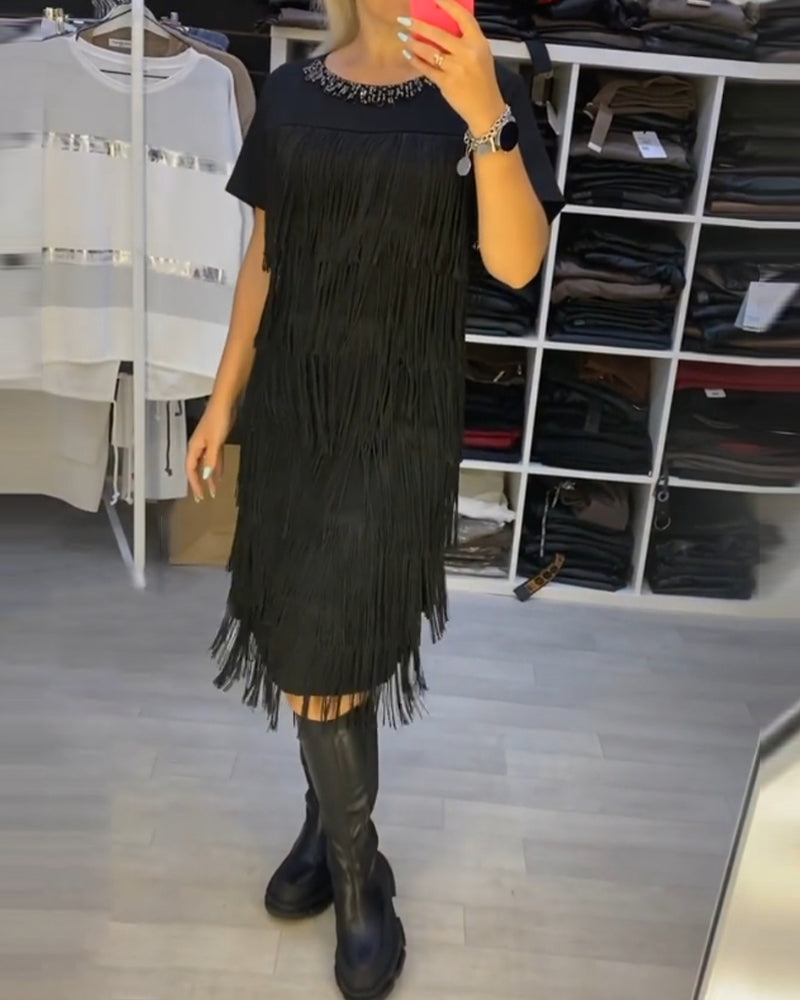 Valenzora | Chic shift dress with tassels