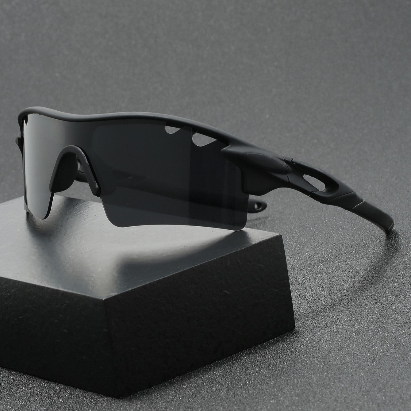 Valenzora | Casamaré Sunglasses with UV400 Protection and Grip