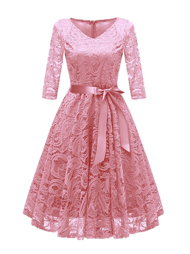 Valenzora | Elegantes V-förmiges Abendkleid aus Spitze