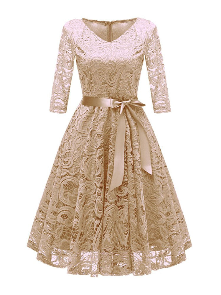 Valenzora | Elegantes V-förmiges Abendkleid aus Spitze