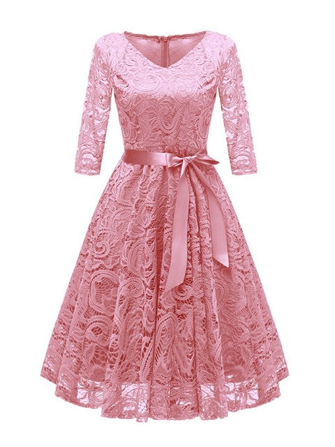 Valenzora | Elegantes V-förmiges Abendkleid aus Spitze
