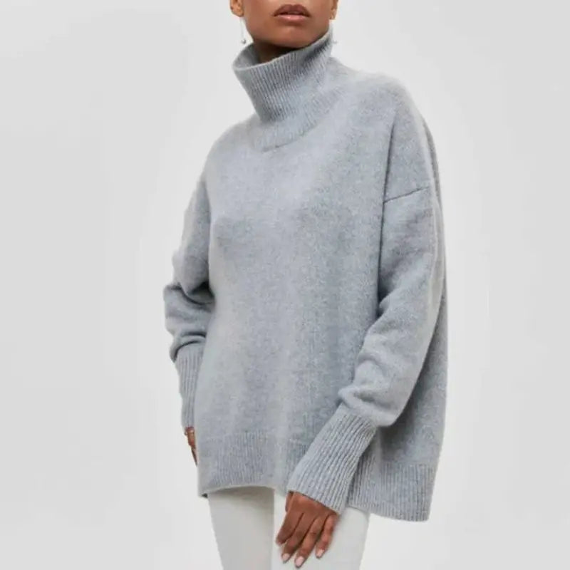 Valenzora | Warm roll-neck sweater in a simple design for women