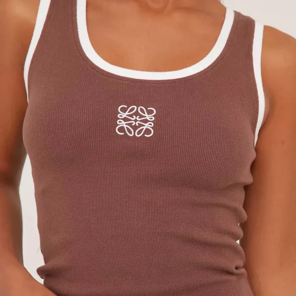 Valenzora | Geripptes Tanktop mit zarter Stickerei