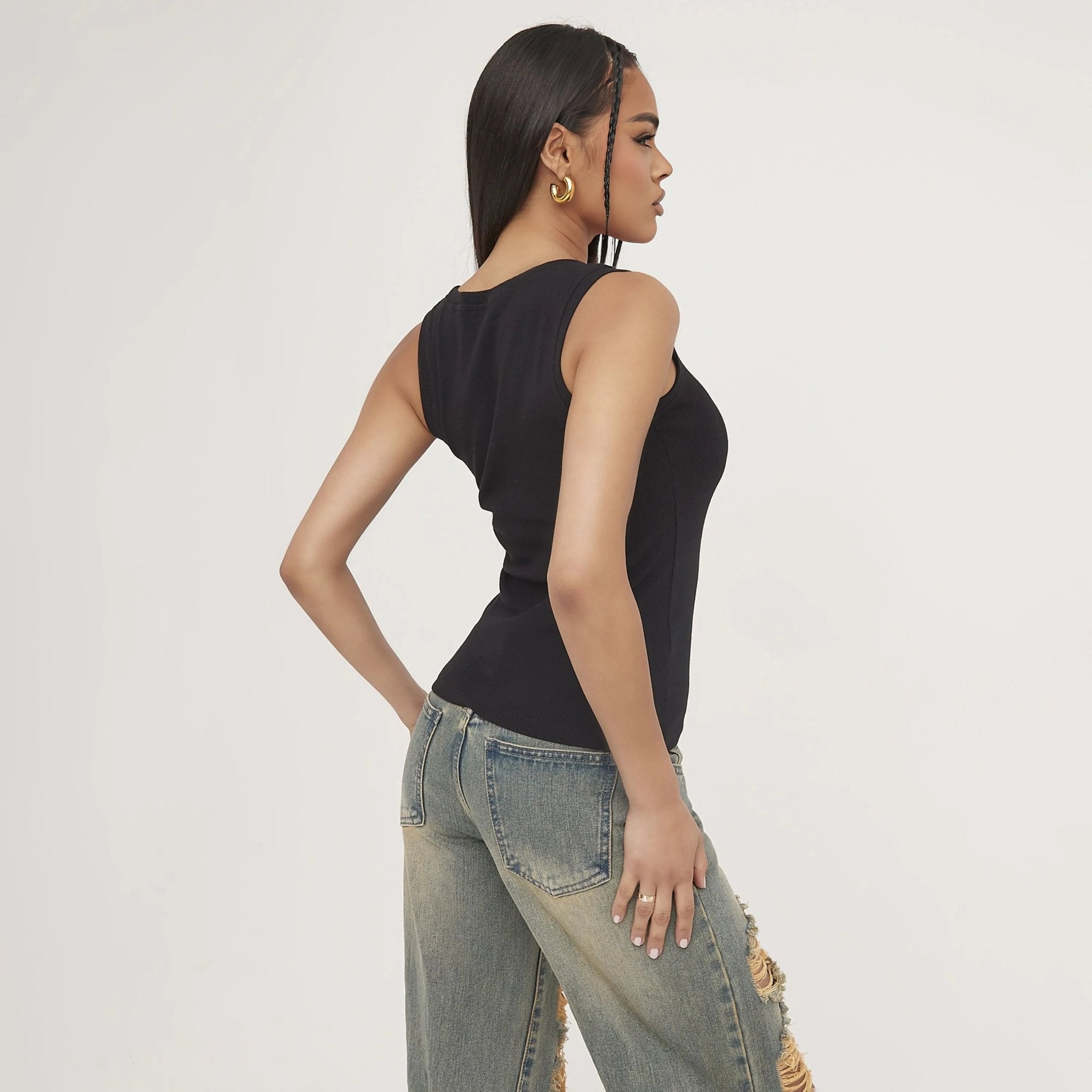 Valenzora | Geripptes Tanktop mit zarter Stickerei