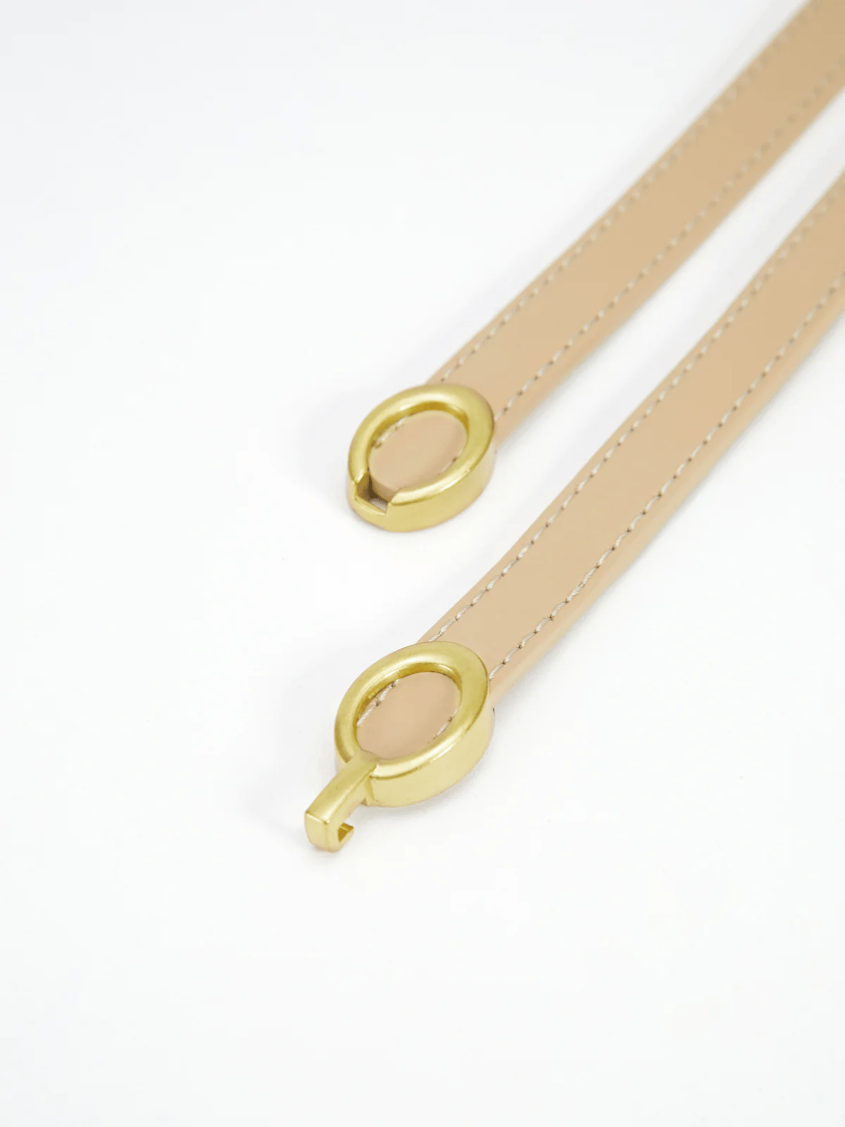 Valenzora | Elegant women's belt, narrow leather belt with ring closure