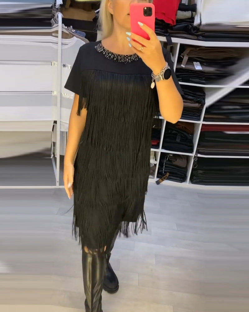 Valenzora | Chic shift dress with tassels