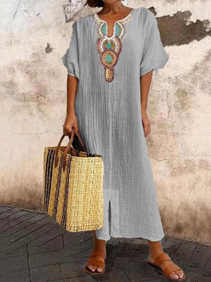 Valenzora | Airy kaftan dress with an ethnic accent