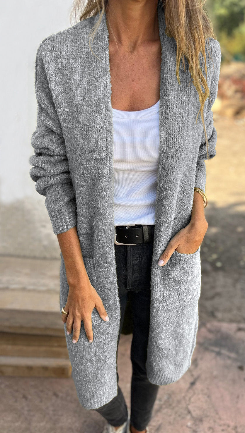 Valenzora | Lightweight cardigan for women. Perfect combination of style and comfort.