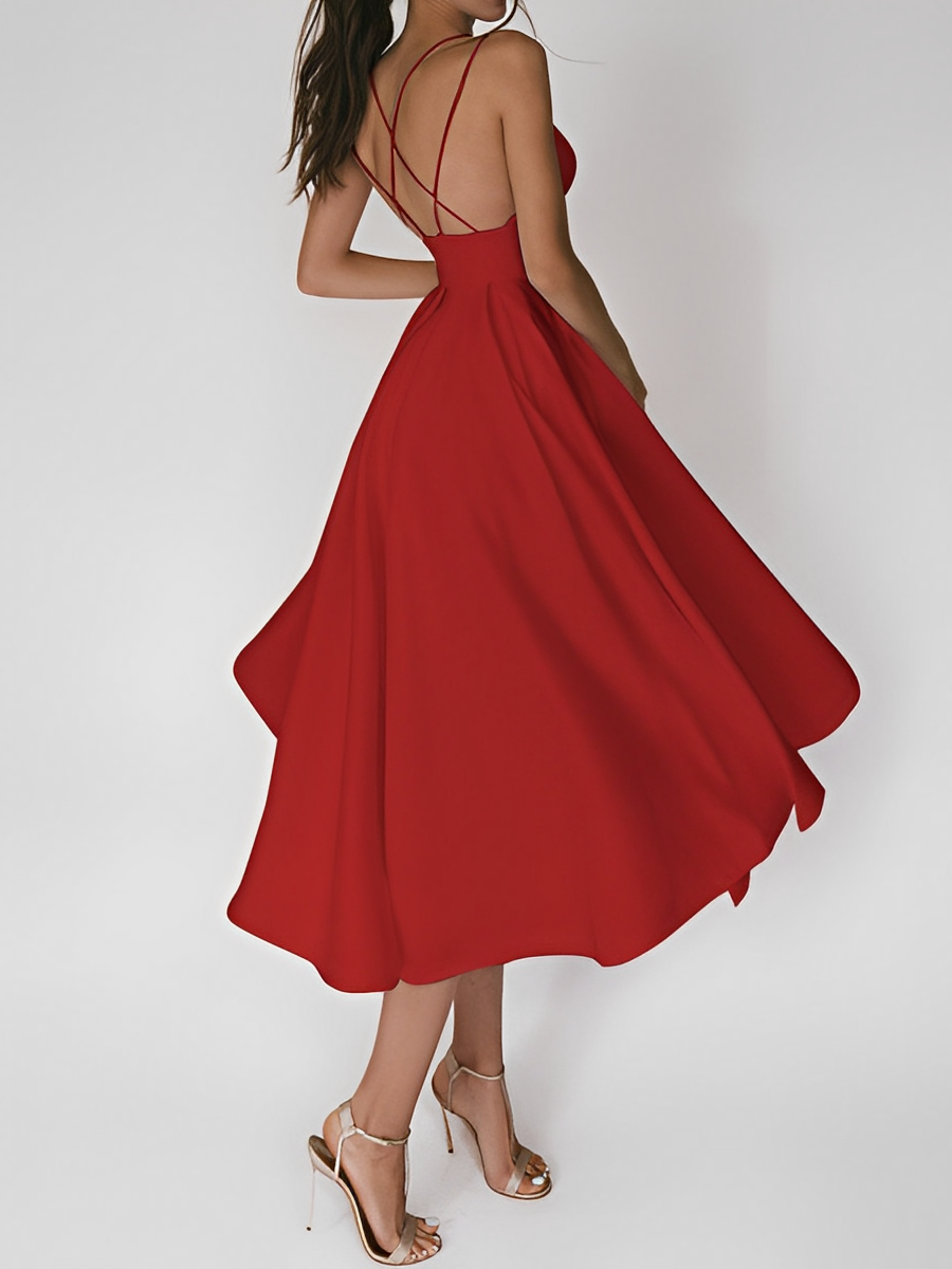 Valenzora | Ein leichtes Kleid mit zarten Spaghettiträgern