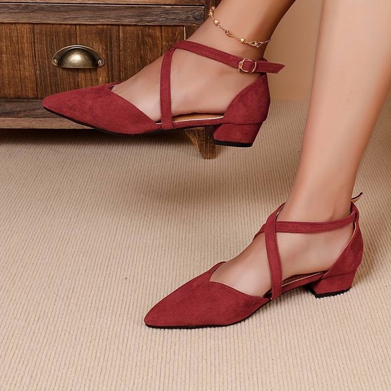 Valenzora | Fashionable flat sandals with pointed toe