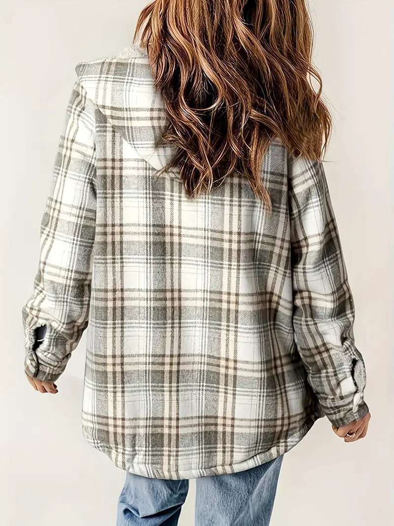 Warme Jacke mit Kapuze und Reißverschluss