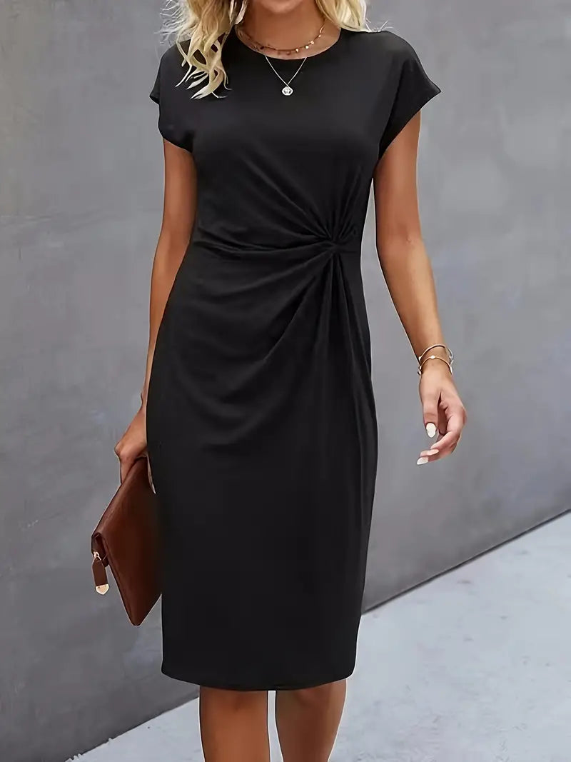 Valenzora | Stylish figure-hugging dress with a round neckline