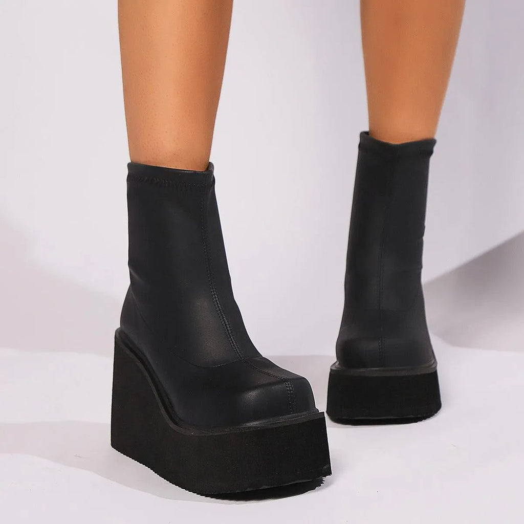 Valenzora | Wedge and platform ankle boots