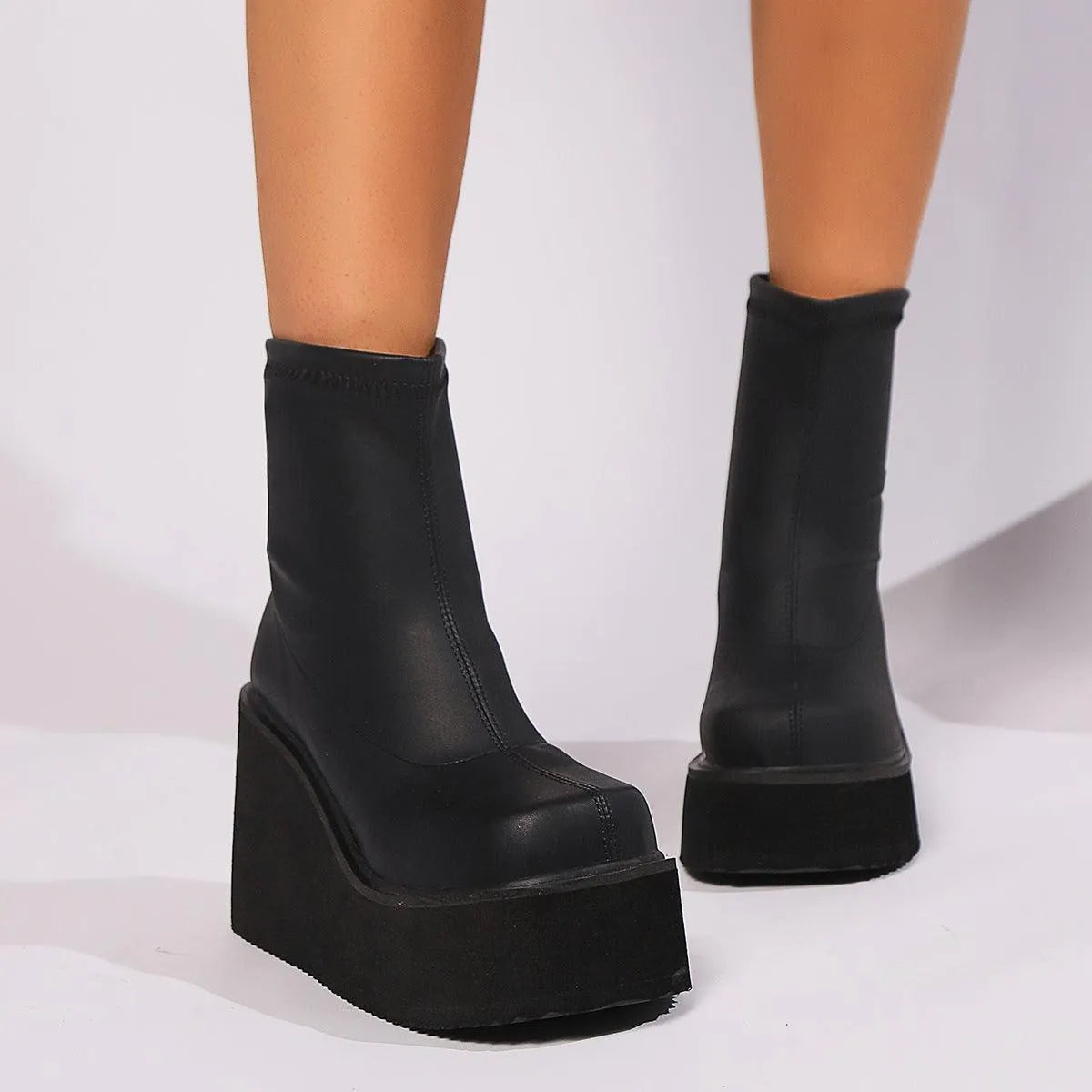 Valenzora | Wedge and platform ankle boots