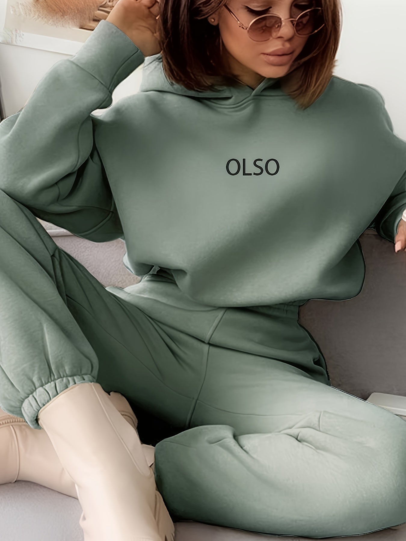 Valenzora | Oslo Women's Set – Two-piece set consisting of a hoodie and sweatpants for casual style and maximum comfort.
