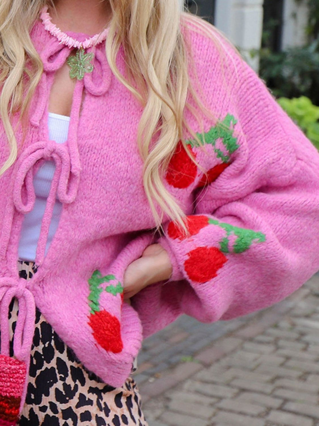 Valenzora | Cardigan mit Rundhalsausschnitt und langen Ärmeln, Bound Cherry