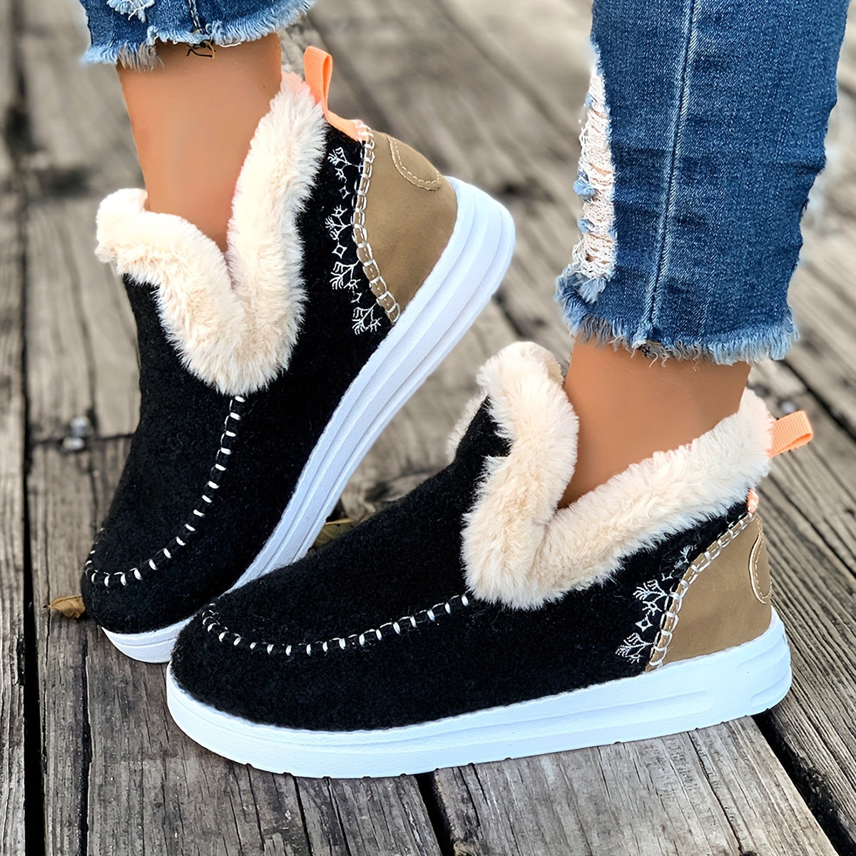 Valenzora | Cozy winter slippers for women: fleece lining, PU sole and soft fabric construction