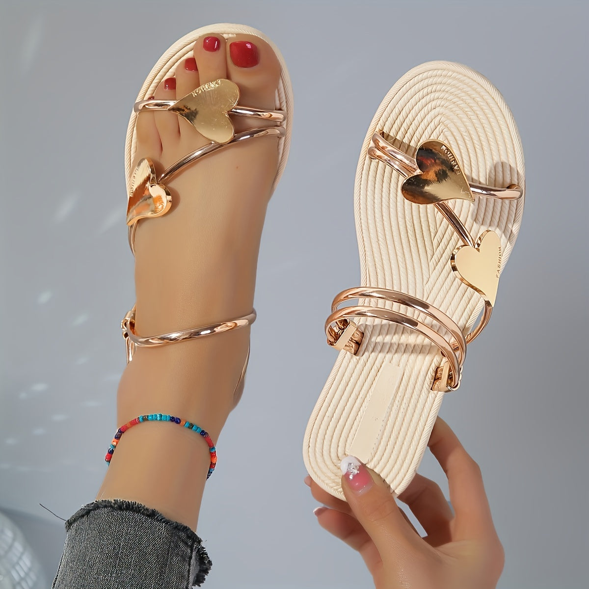 Valenzora | Heart-shaped sandals