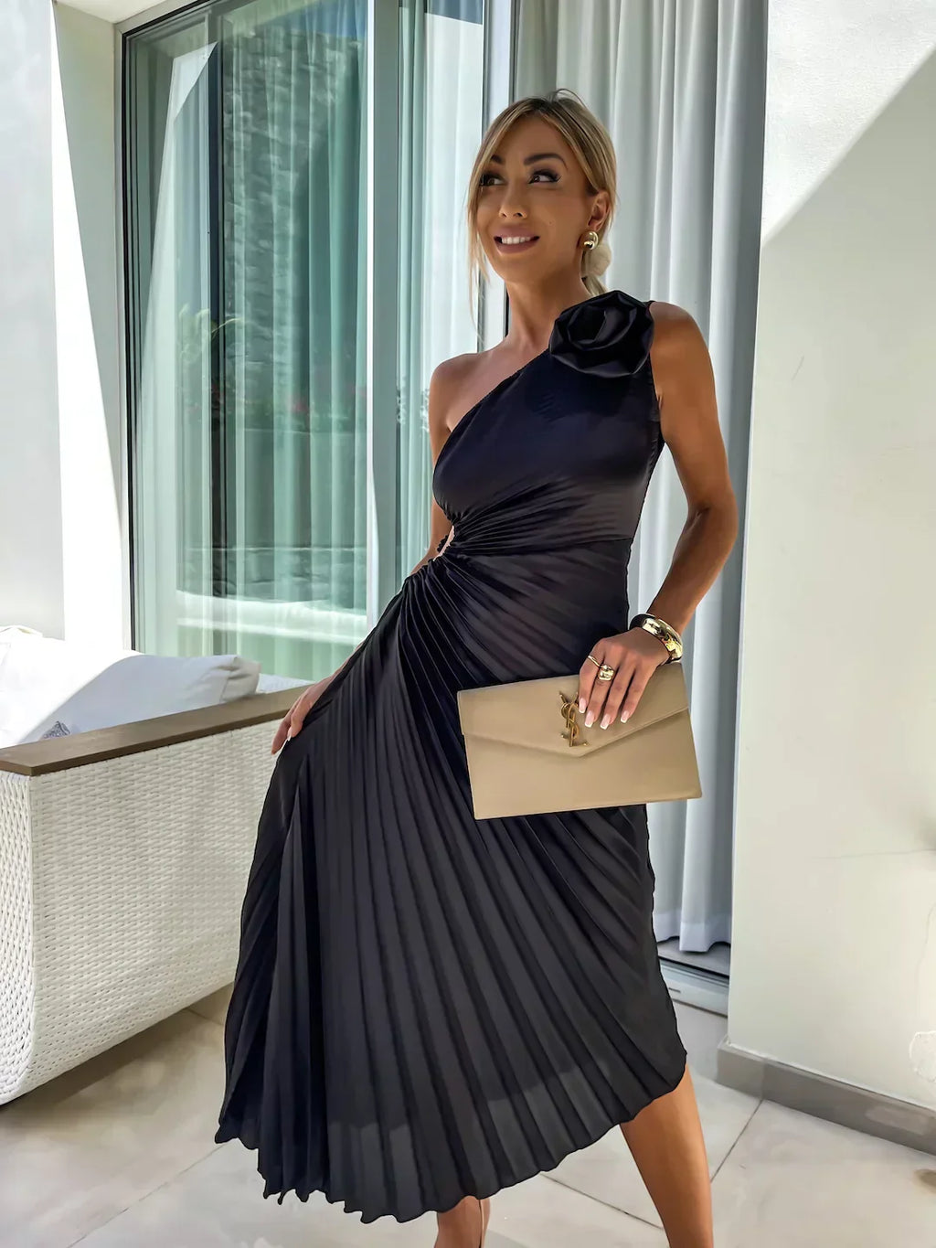 Valenzora | Floral Shoulder Dress