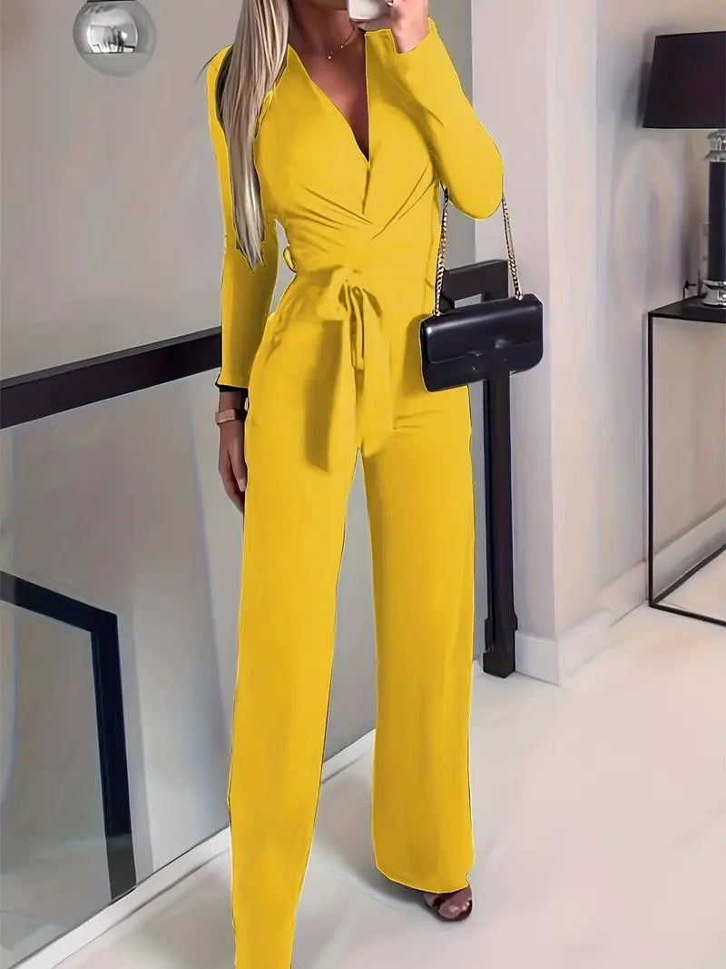 Valenzora | A-Linien Jumpsuit mit Gürtel und V-Ausschnitt
