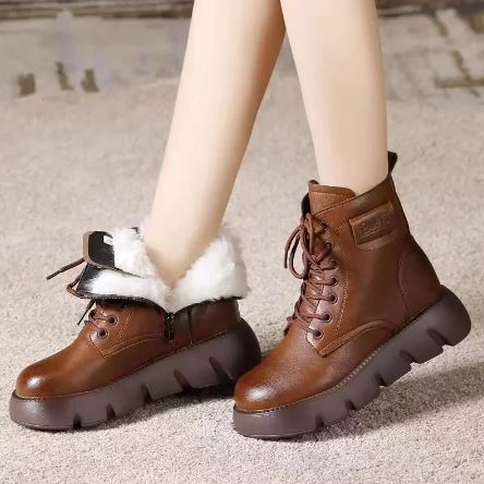 Padded boots with thick soles