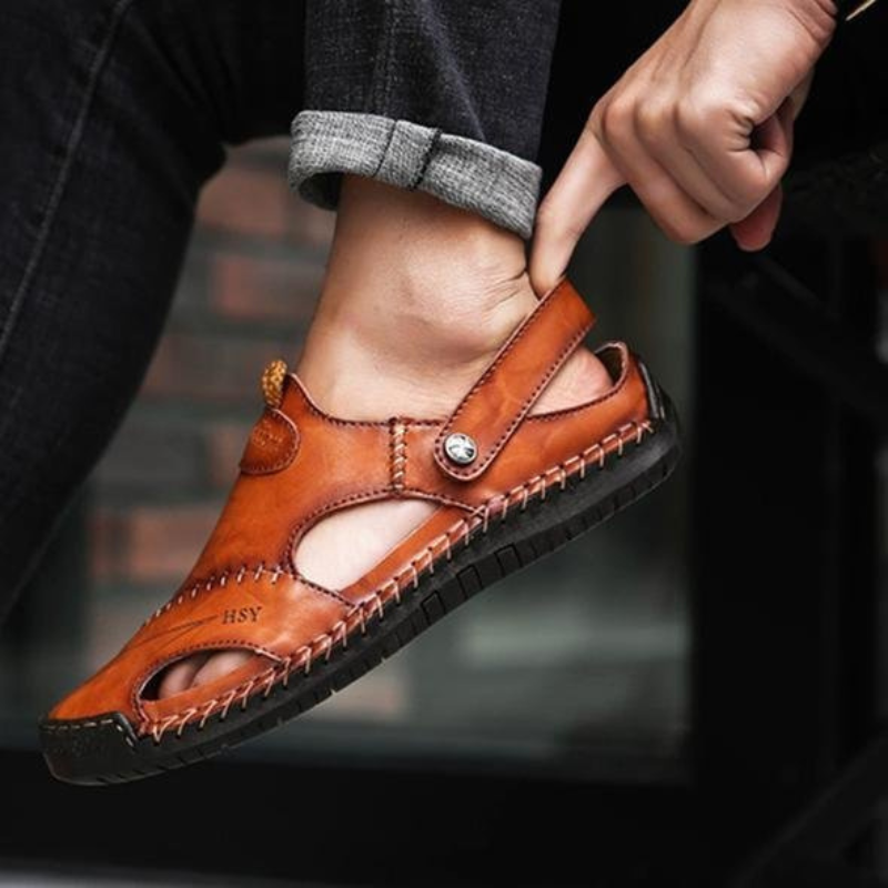 Valenzora | Comfortable sandals with adjustable strap and non-slip sole