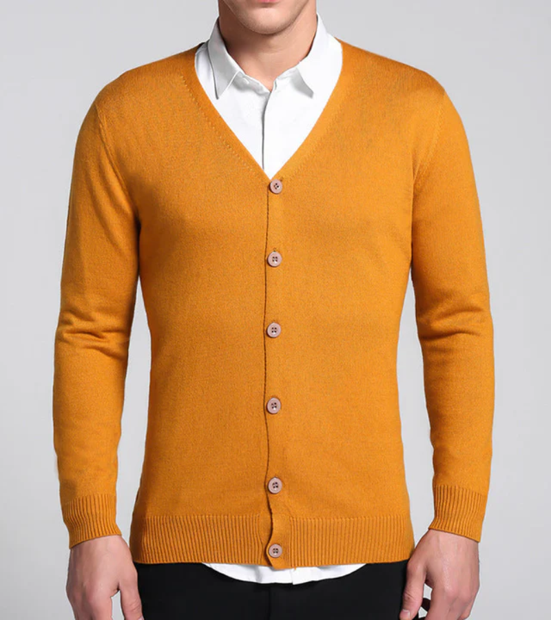 Valenzora | Warmer, langärmliger, schmal geschnittener Cardigan mit V-Ausschnitt und Knöpfen