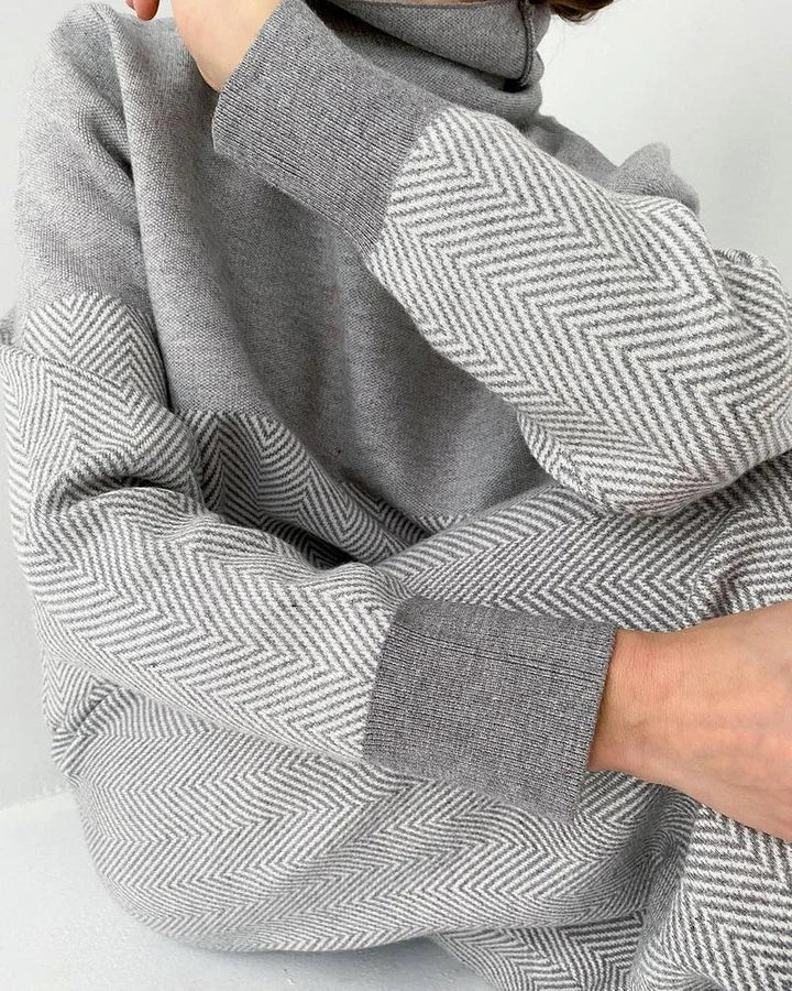 Valenzora – Stylish lounge suit for women
