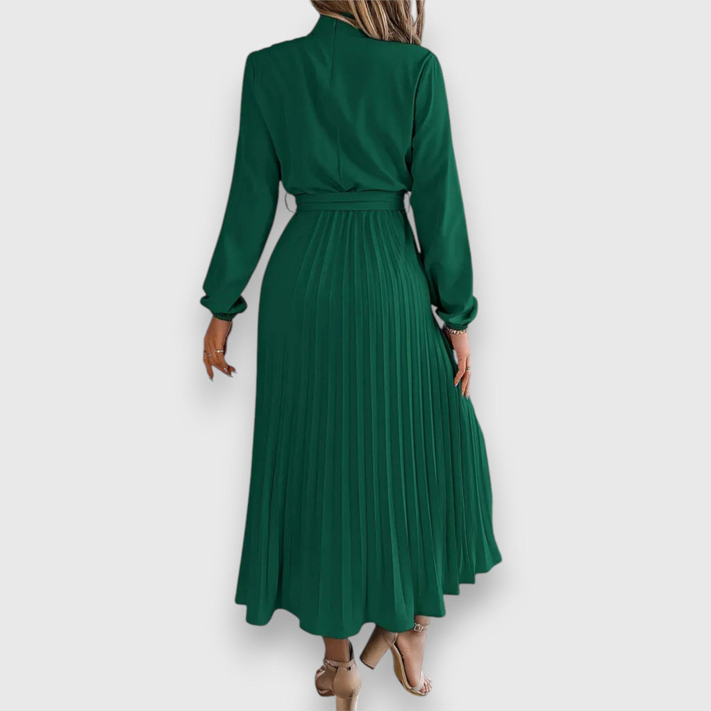 Valenzora | Timeless elegance in a midi dress