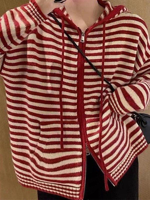 Valenzora | Gestreifte Strickjacke mit Kapuze und langen Ärmeln