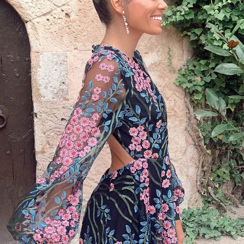 Valenzora | Vintage Floral Backless Maxi Dress