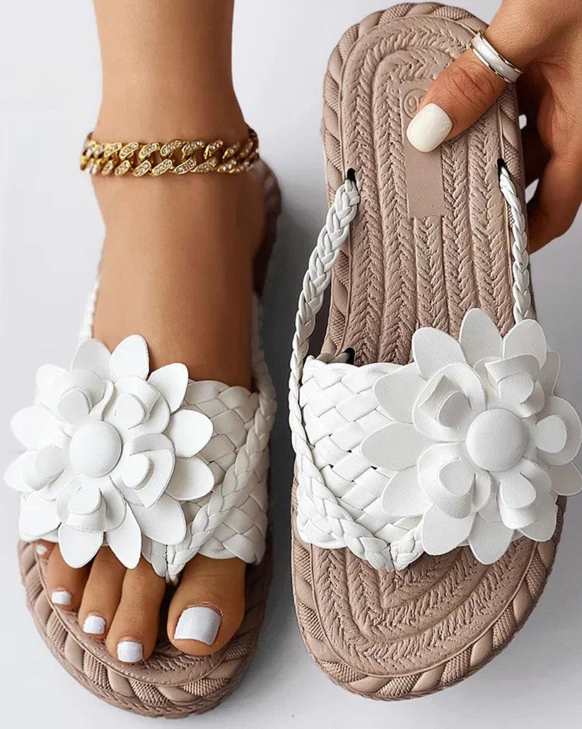 Valenzora | Women's slippers with floral design