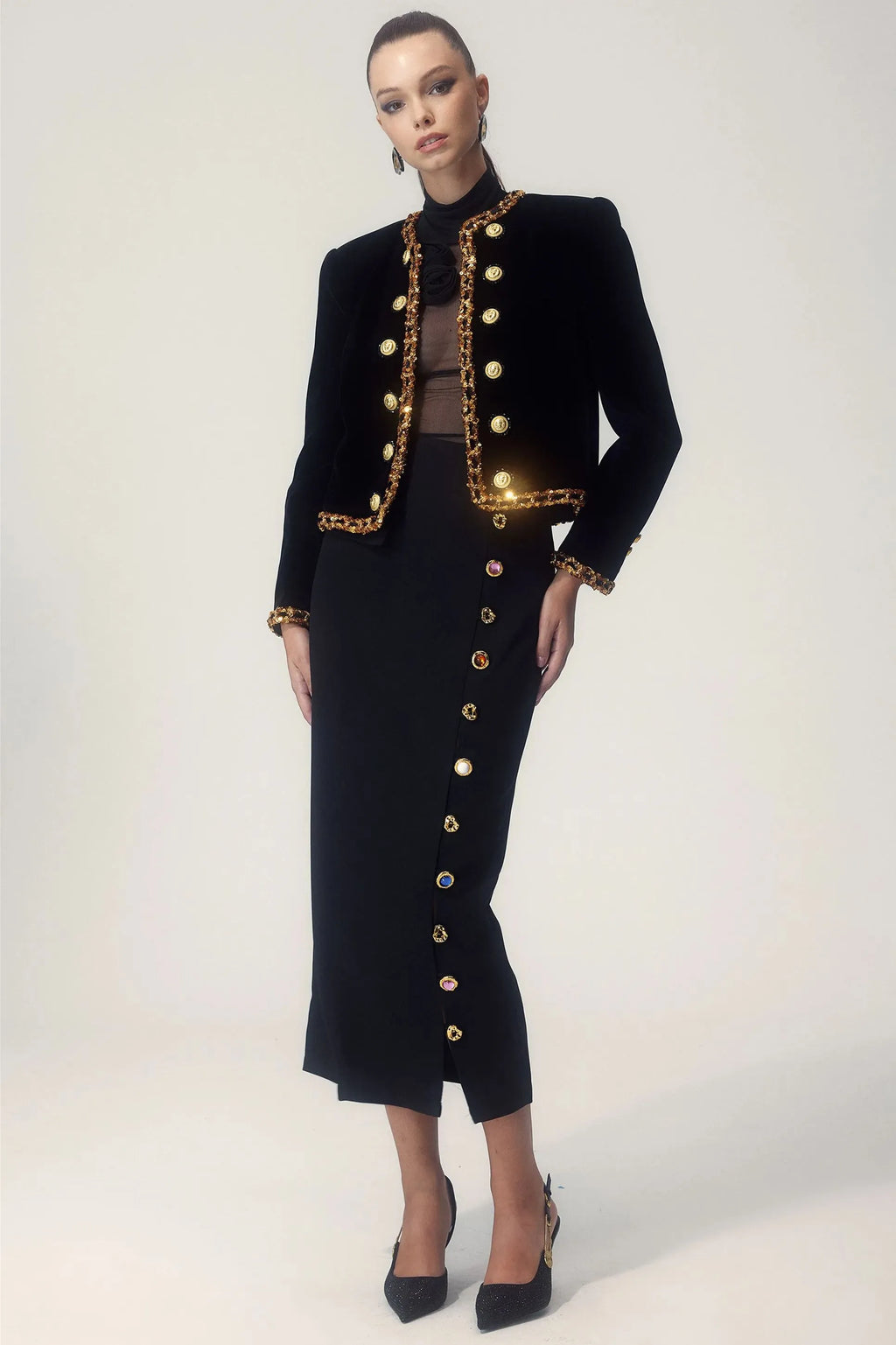 Valenzora - Elegant jacket with buttons