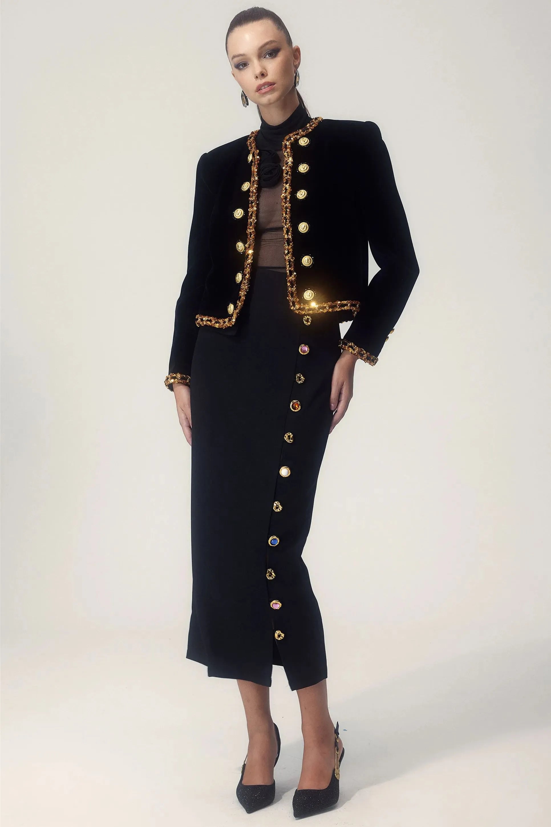 Valenzora - Elegant jacket with buttons