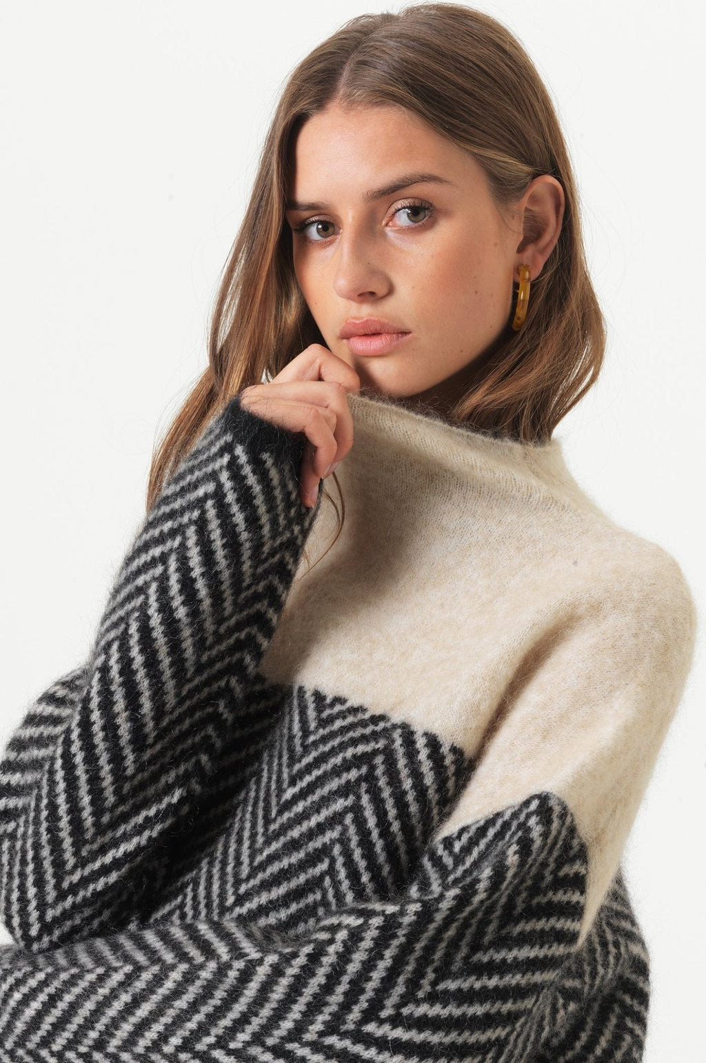 Valenzora | Damen Rollkragenpullover mit zweifarbigem Design