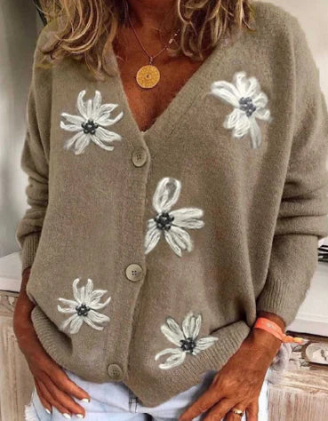 Valenzora | Klassischer und eleganter Wintercardigan.