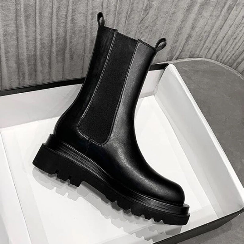 Valenzora | Designer Chelsea boots