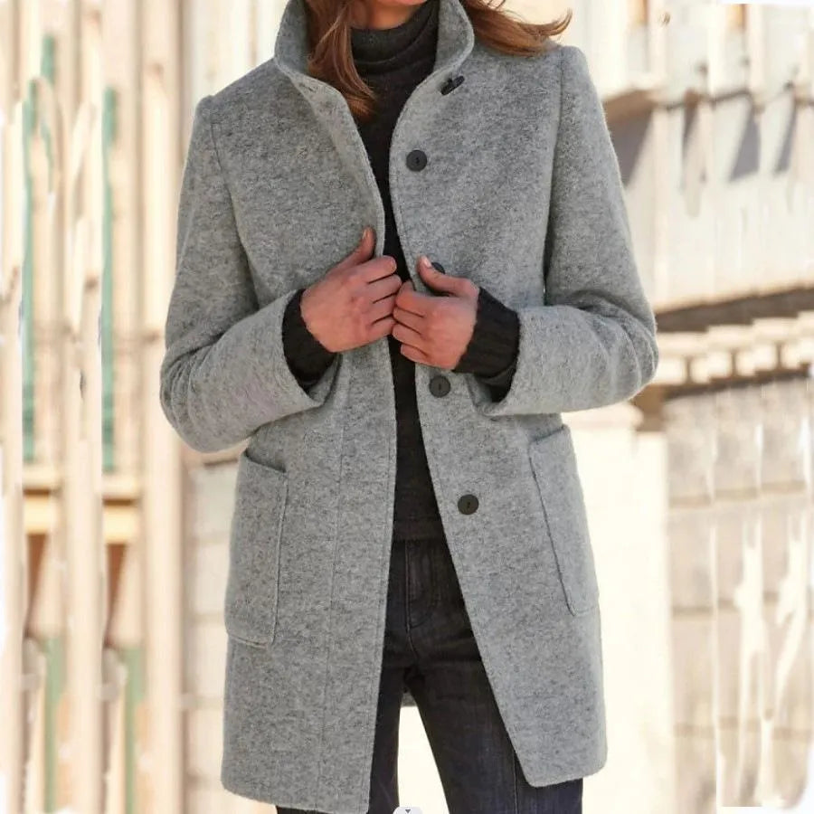 Wool jacket with buttons