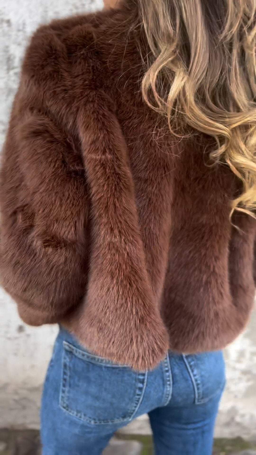 Valenzora | Faux fur jacket