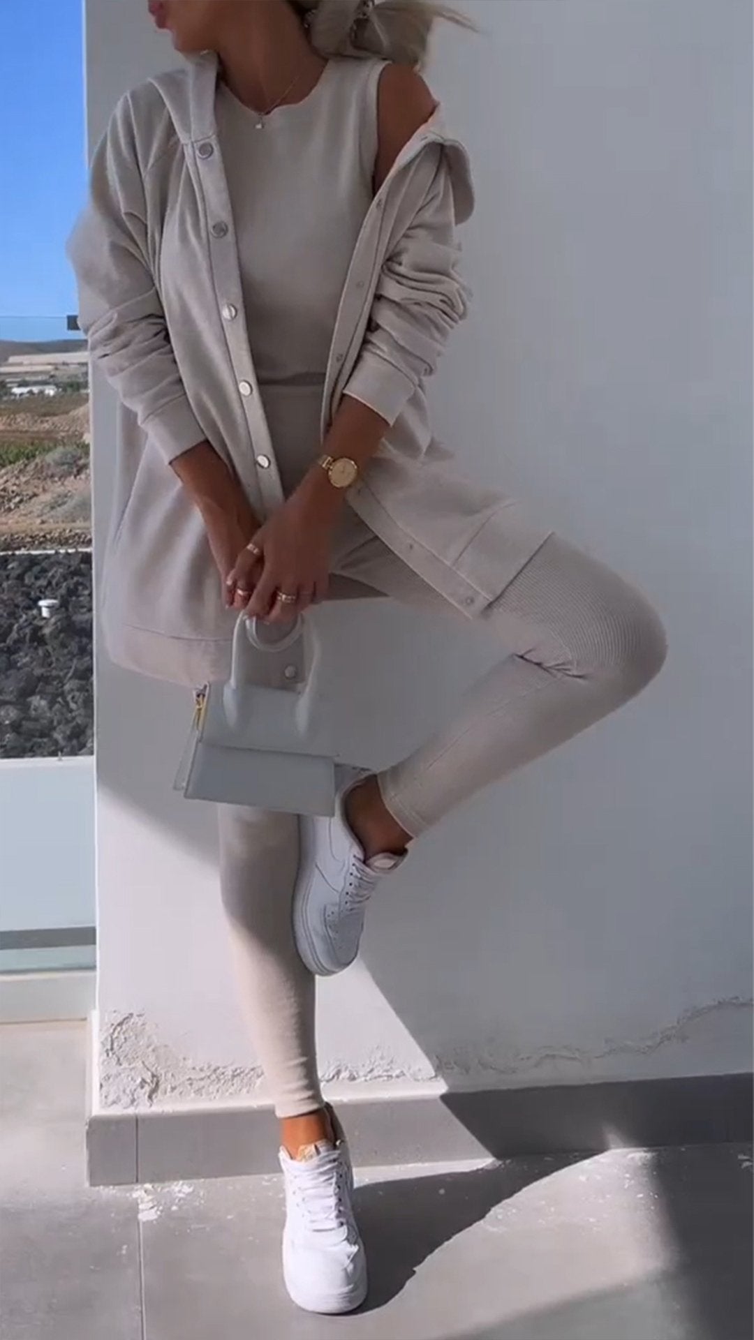 Valenzora | Vest and Hooded Sweatshirt